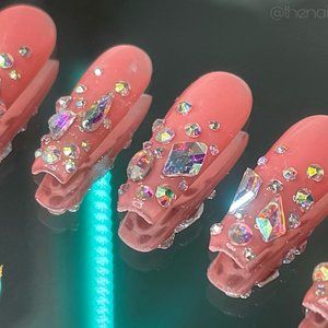 Ombre Bling Press On Nail Set | The Nail Plug MI @thenailplugmi